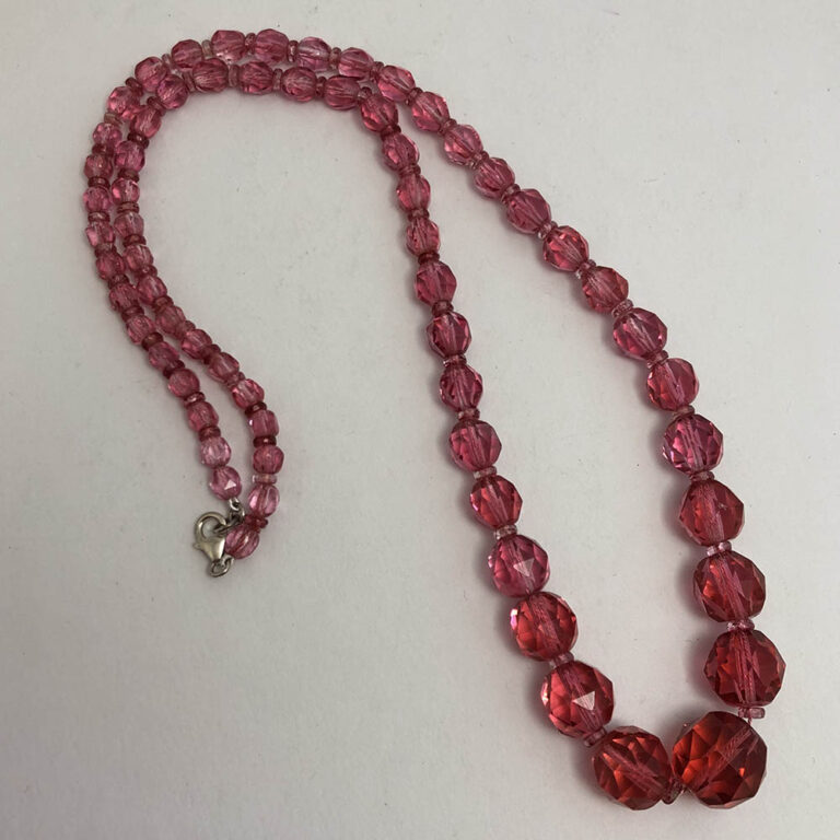 Vintage pink glass beaded necklace
