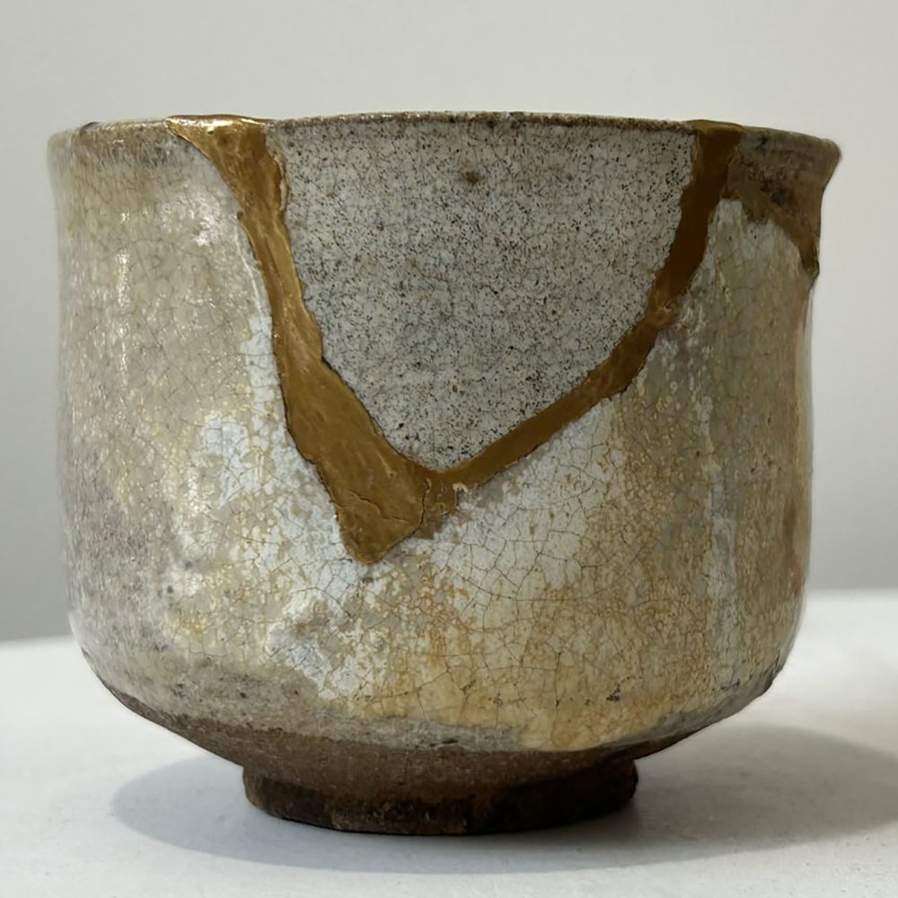 Japanese kintsugi tea bowl from the Momoyama period