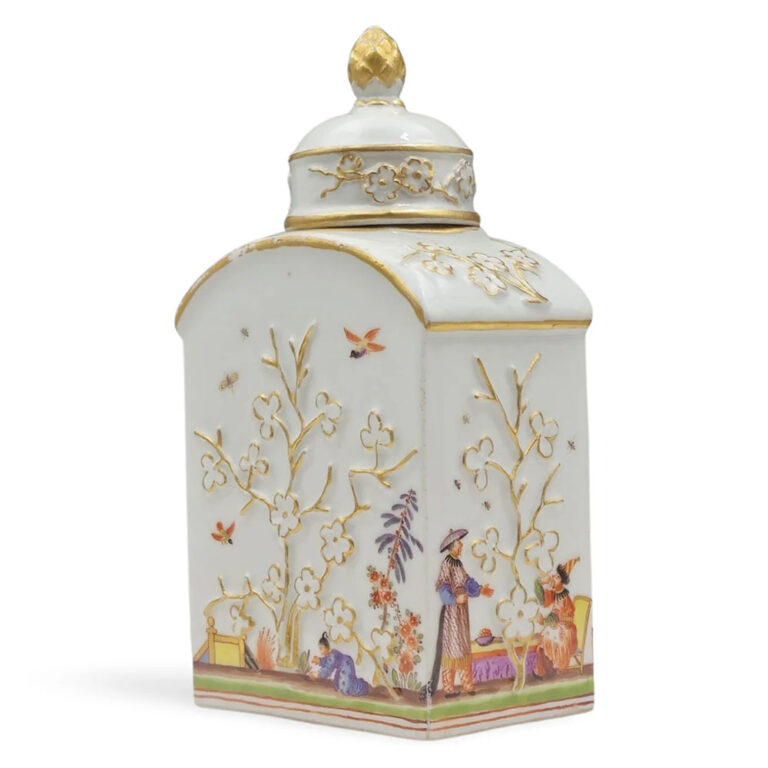 A very early Meissen porcelain tea canister with raised, gilt and painted decoration; the painted decoration in the manner of Höroldt, c.1730