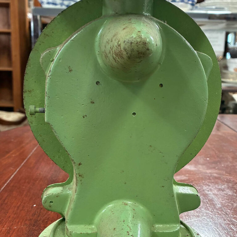 English Salter scales No 50. 28lb x 2oz.