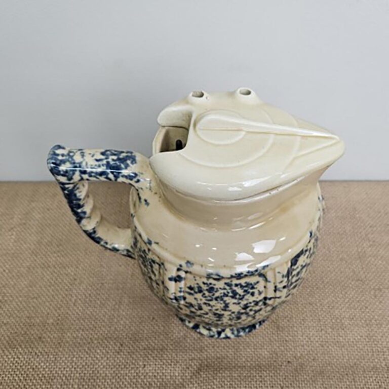 Vintage Australian pottery electric jug