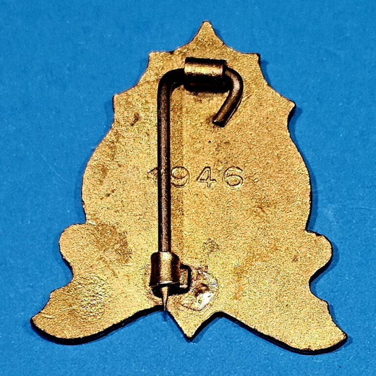 NSW Gould League of Bird Lovers enamel badge