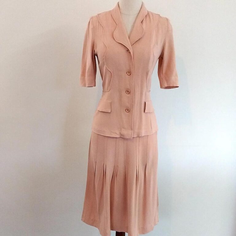 Vintage mid to late 1940s very pale pink two-piece skirt suit ensemble
