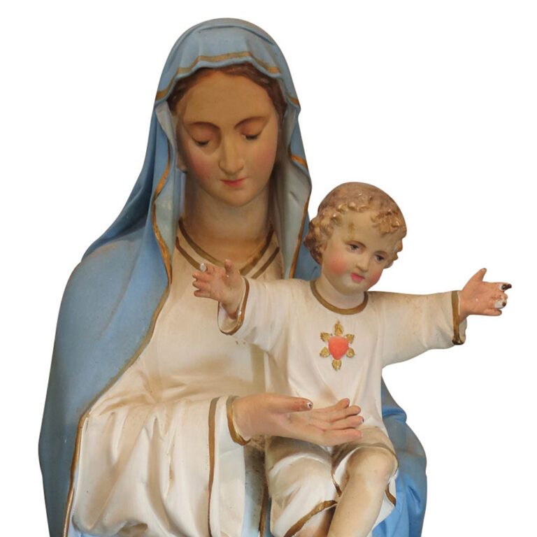 A statue of the Virgin Mary holding Baby Jesus
