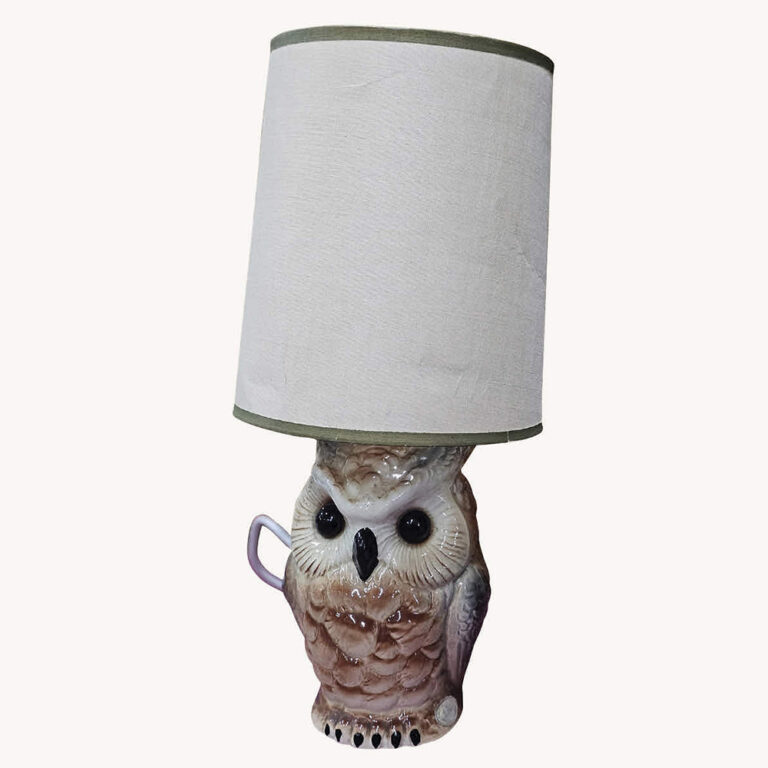 Wembley Ware Australian pottery owl lamp