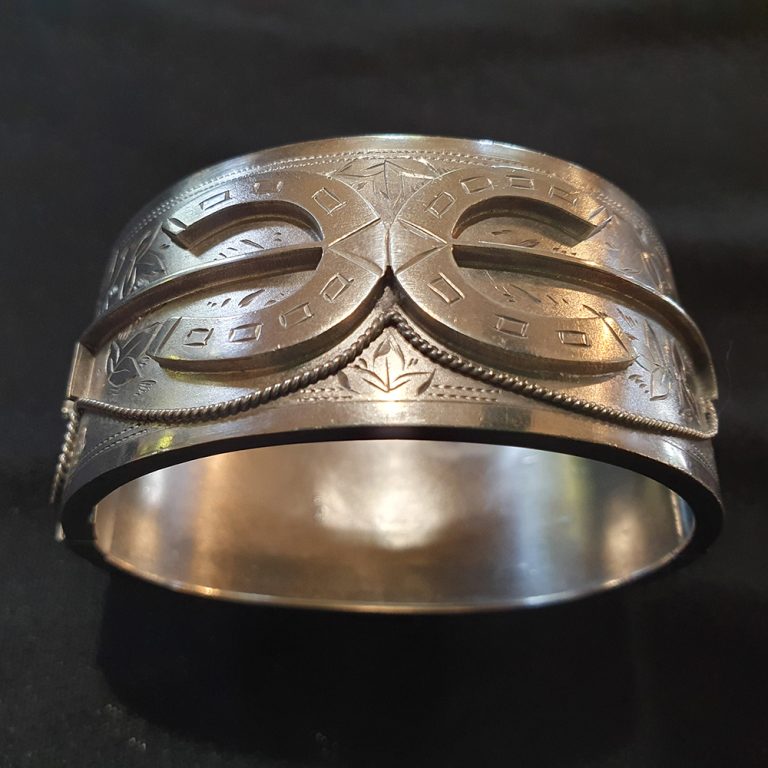 Late Victorian sterling silver bangle
