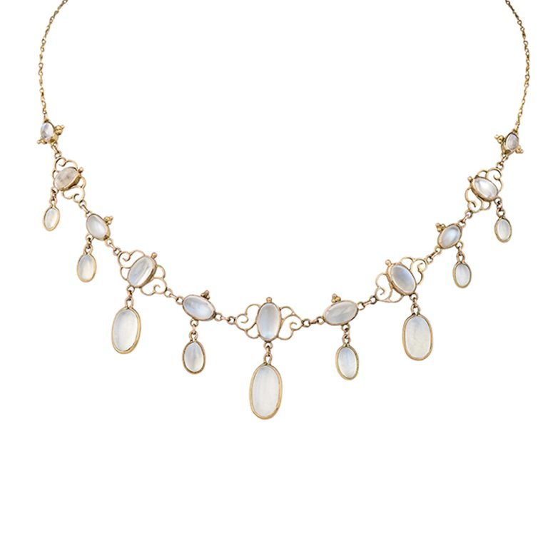 Edwardian necklace in 9ct gold and moonstone