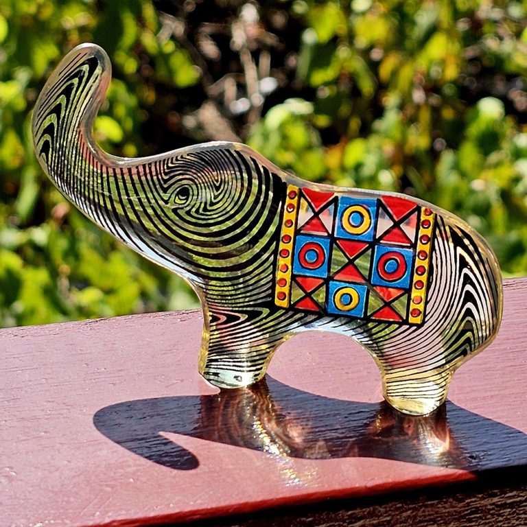Lucite Elephant figurine by Brazilian artist Abraham Palatnik