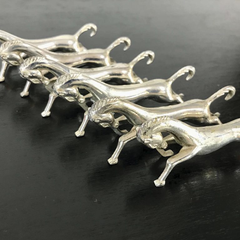 ARTE5-horse-knife-rests