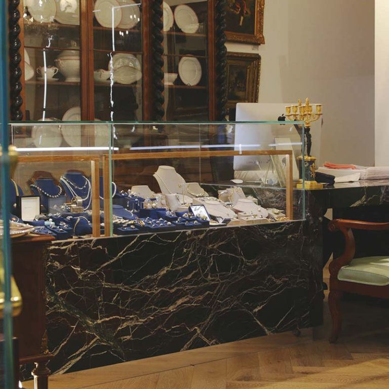 A glimpse into The Antique Guild at Tattersalls Arcade gallery in Brisbane.