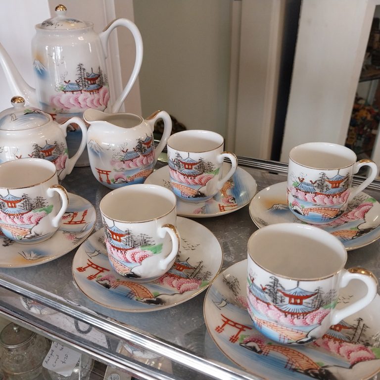 Vintage 1950s Kutani Lucky Geisha lithophane coffee set
