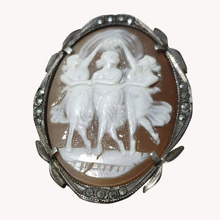 Cameo brooch/necklace, Three Graces