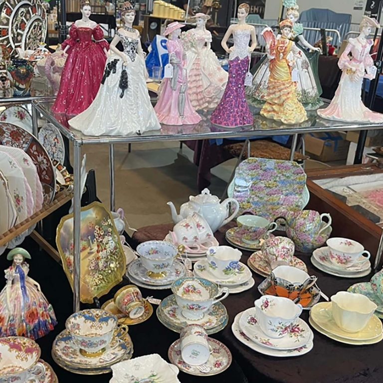 antique-porcelain-crockery-and-statuettes-aussie-fairs