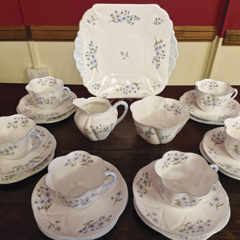 antiques-on-kilrie-1-shelley-teaset