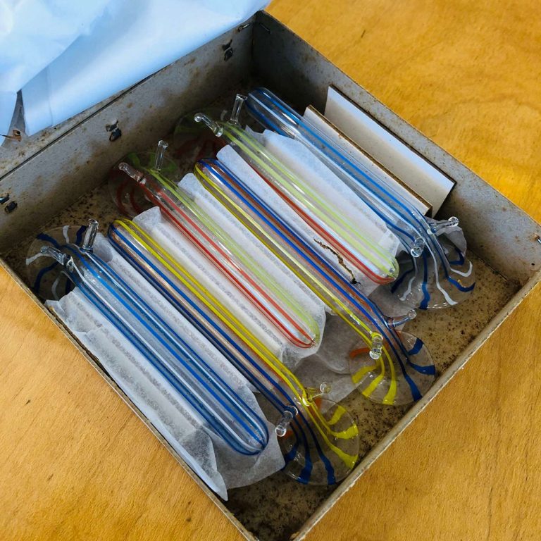 A very rare and immaculate set of six Art Deco knife rests by Lauscha Bimini Glass