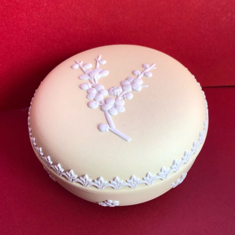 Vintage Wedgwood Primrose Jasperware round lidded bowl