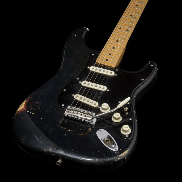 david gilmours black strat guitar