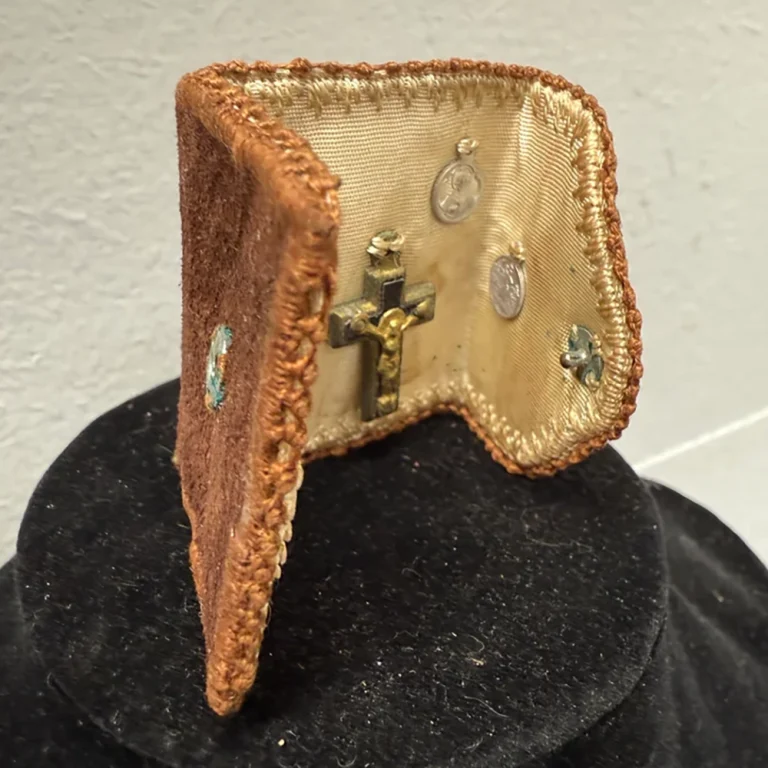 Vintage pocket reliquary