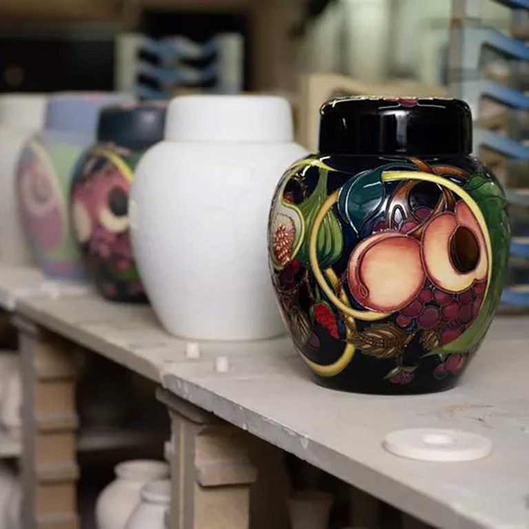 moorcroft-pottery-closure-feature