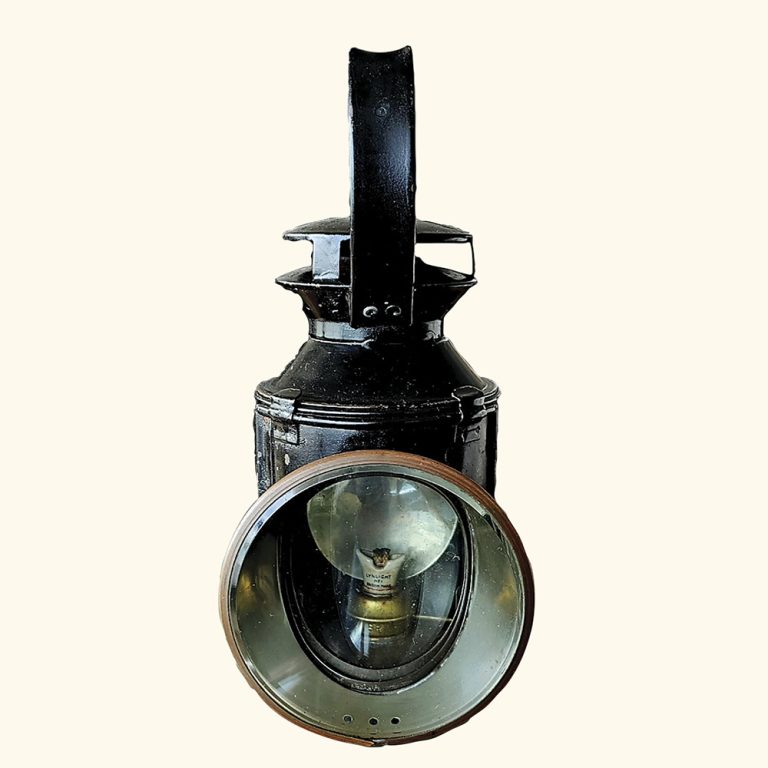 morpeth-antique-centre-5-railway-lamp