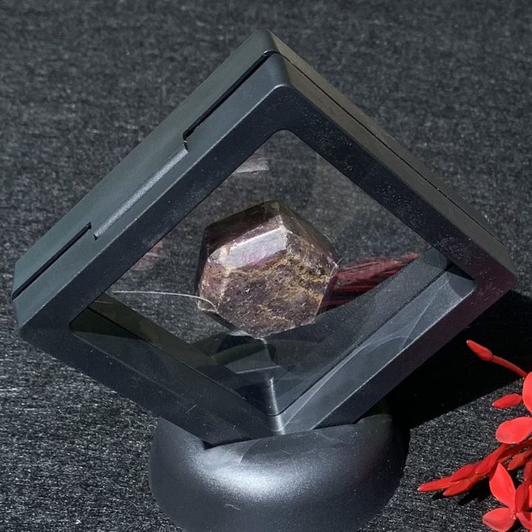 madagascan ruby specimen