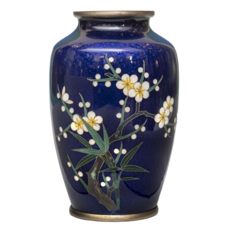 oyal Worcester English porcelain classic Art Nouveau figure ‘The Bather’