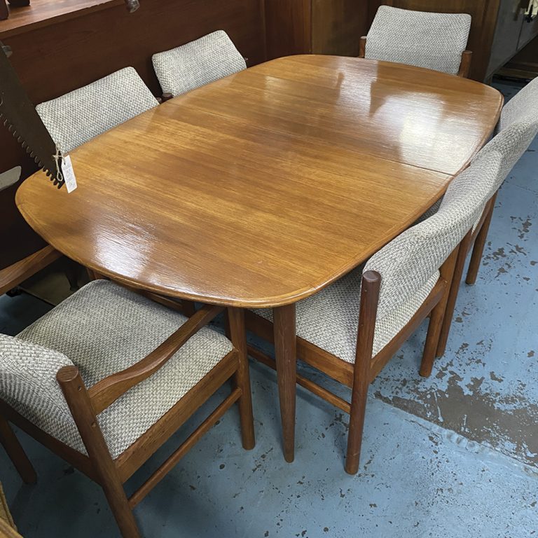 Mid Century Parker extension table and six chairs