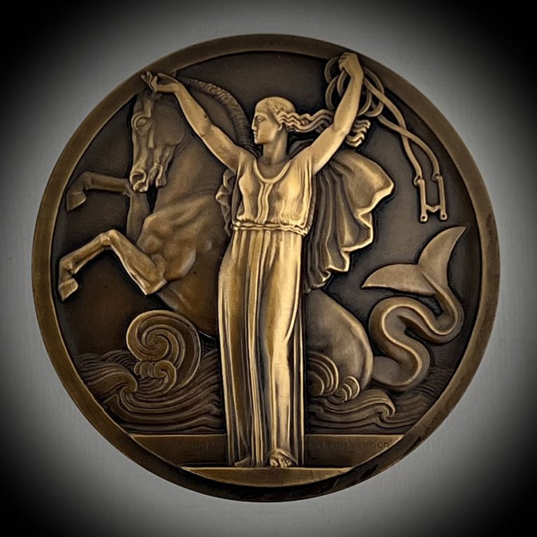 With original presentation case